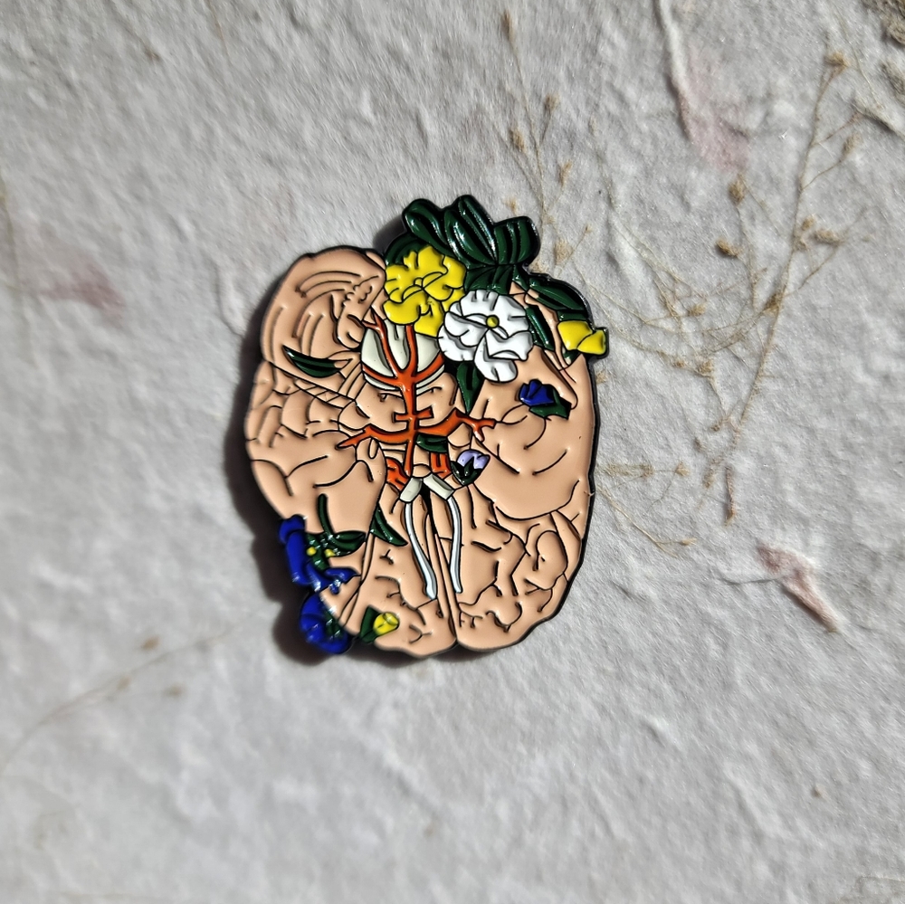 ANATOMICAL BRAIN ENAMEL PIN